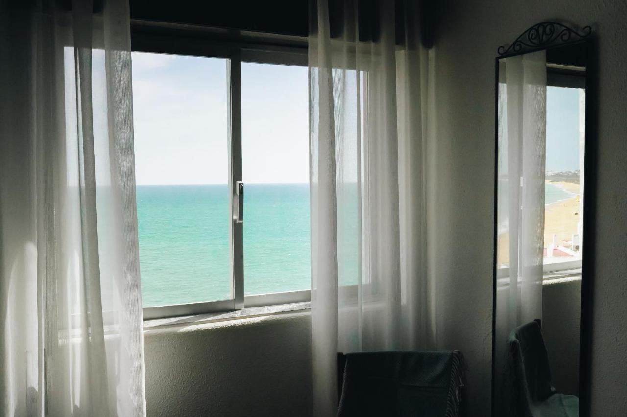 Sunny Cozy Flat - Terrace & Ocean View Apartment Armacao de Pera Luaran gambar